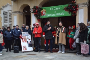 2024.12.07 Inaugurazione presepe e casetta Babbo Natale (13)