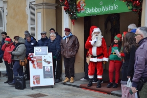 2024.12.07 Inaugurazione presepe e casetta Babbo Natale (7)